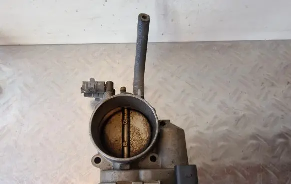 Audi A6 S6 C5 4B Throttle valve 078133062B