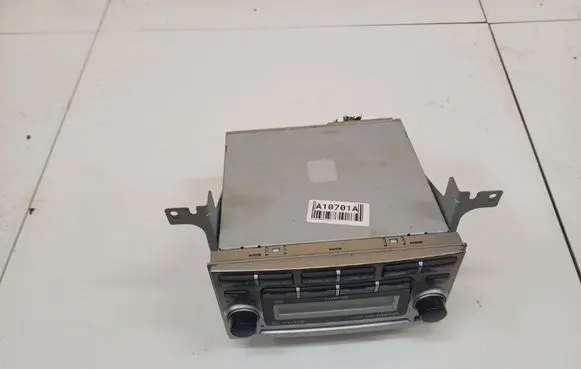 Radio/CD/DVD/GPS head unit