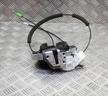 Toyota C-HR I Rear door lock 0H1913