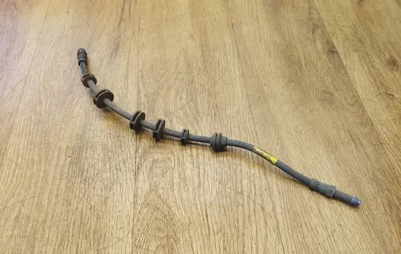 Porsche Macan (95B) Brake line pipe/hose 95B611701J