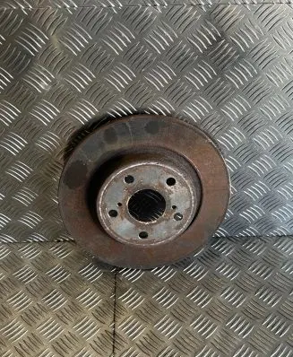 Toyota Avensis T270 Rear brake disc
