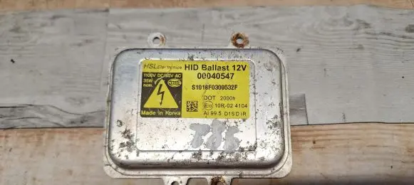 Opel Antara Headlight ballast module Xenon 00040547