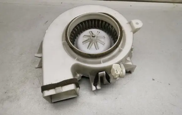 Lexus GS 300 350 430 450H Hybrid/electric vehicle battery fan G923030010 1172006050 0160701020