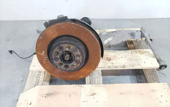 Land Rover Range Rover Sport L494 Front wheel hub spindle knuckle 
