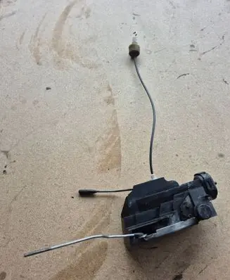 Mercedes-Benz A W168 Front door lock 1687230008