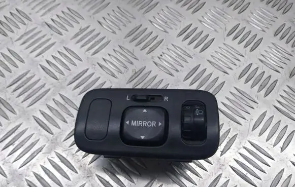 Toyota Yaris Verso A set of switches 547-2N54