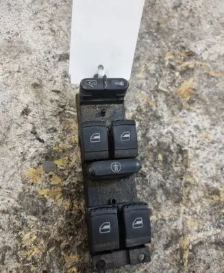 Volkswagen Golf IV Electric window control switch 1J4959857