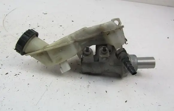 Ford Fiesta Master brake cylinder 