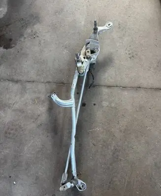 Mercedes-Benz C W205 Front wiper linkage and motor A2138207902