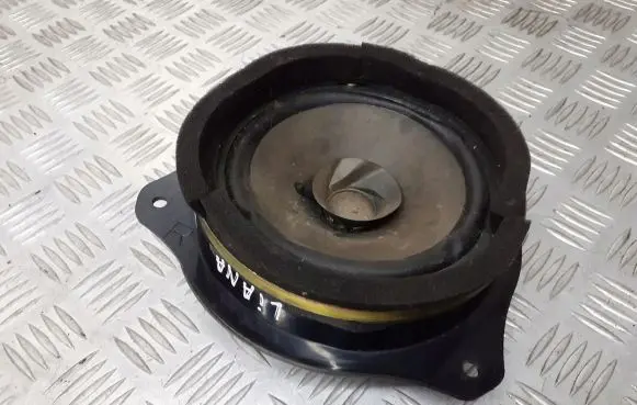 Suzuki Liana Front door speaker 39104-54G10