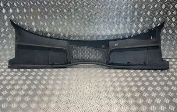 Audi A5 Wiper trim 8W1819403