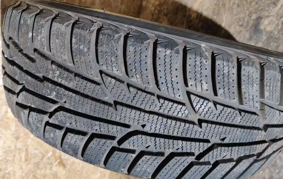 Mercedes-Benz ML W166 R17 winter tire 23565R17 LANDSAIL WINTERSTAR