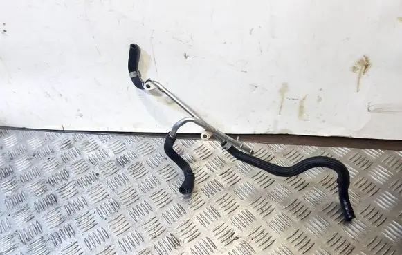 Volkswagen Jetta VI Fuel line pipe 04L201360T