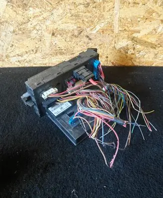 Mercedes-Benz E W211 Fuse module 2115453801