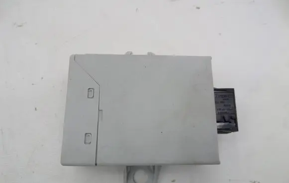 Mini One - Cooper Clubman R55 Wing mirror control module 9177975