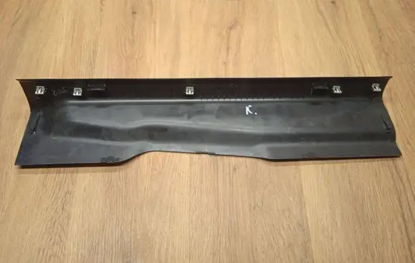 Ford Mustang VI Front sill trim cover FR3B6313201