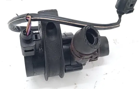 Volkswagen PASSAT B7 Water pump 3.09500.21.0
