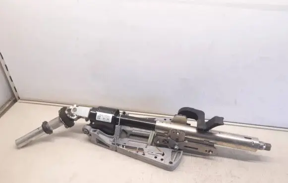 Mercedes-Benz E W212 Steering wheel axle A2124602316 1231600010 212460075