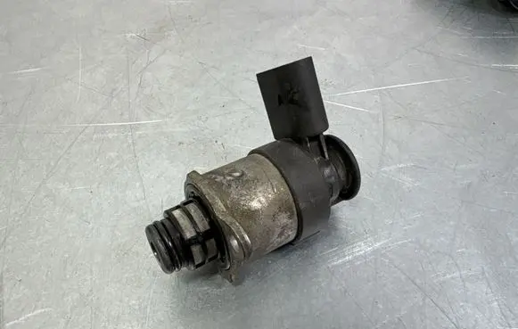 BMW 5 F10 F11 Fuel injection high pressure pump 0928400798