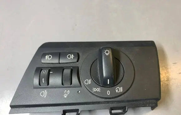 Light switch
