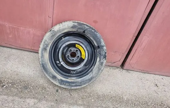 Mercedes-Benz ML W163 R18 spare wheel E13028410
