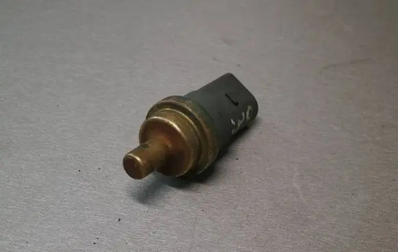 Volkswagen PASSAT B6 Coolant temperature sensor 06A919501A