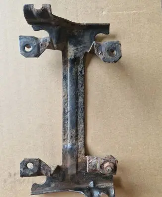 Volkswagen Golf II Fuel pump bracket 191201505A