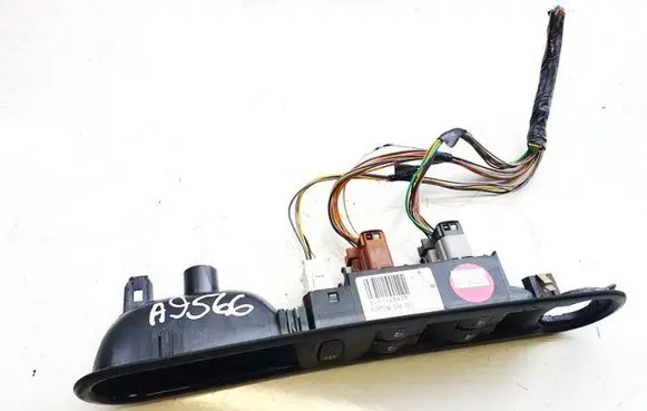 Renault Espace - Grand espace IV Electric window control switch 8200328425 0012126
