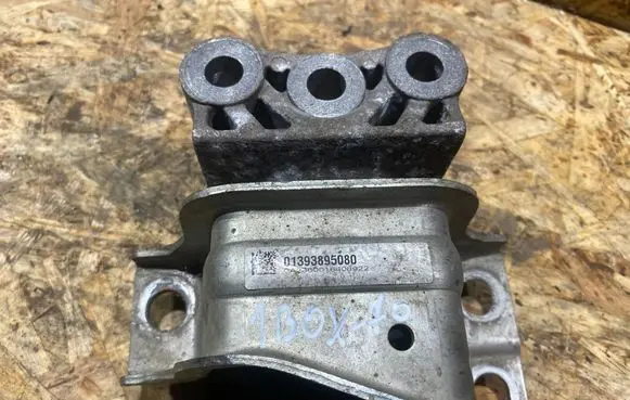 Peugeot Boxer Engine mount bracket 01393895080