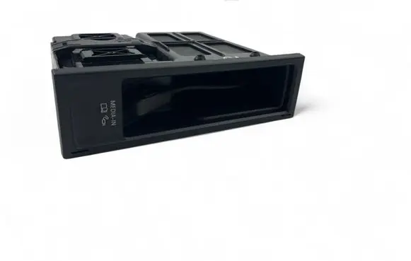 Head unit multimedia control