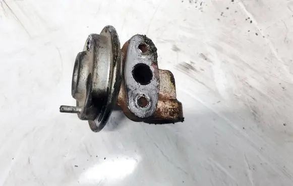 Ford Mondeo MK I EGR valve 938F9D475AC 938f-9d475-ac