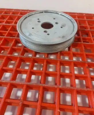 Audi A6 Allroad C5 Power steering pump pulley 059145255