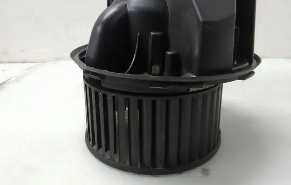 Audi A3 S3 8P Heater fan/blower F983228M