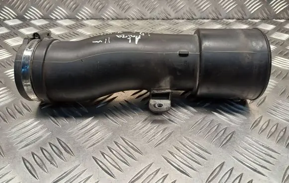 Opel Astra J Air intake duct part 1039897S01