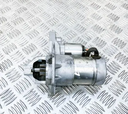 Nissan Juke I F15 Starter motor S114901 23300