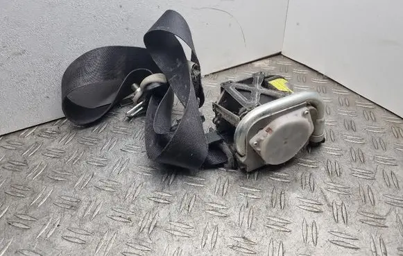 Subaru Impreza III Front seatbelt TKAH2ES116 AH2