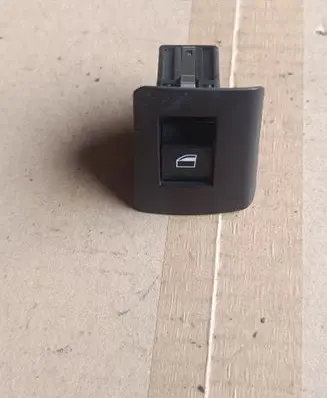 BMW X5 E53 Electric window control switch 8385955