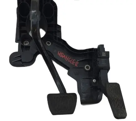 Jeep Wrangler Pedal assembly 04581893AE