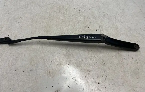Volkswagen PASSAT B6 Front wiper blade arm 3C1955409C