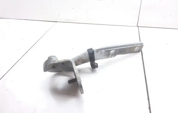 Audi A2 Tailgate/trunk/boot hinge 8Z0827300A