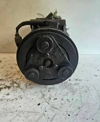 Volvo V50 Air conditioning (A/C) compressor (pump)