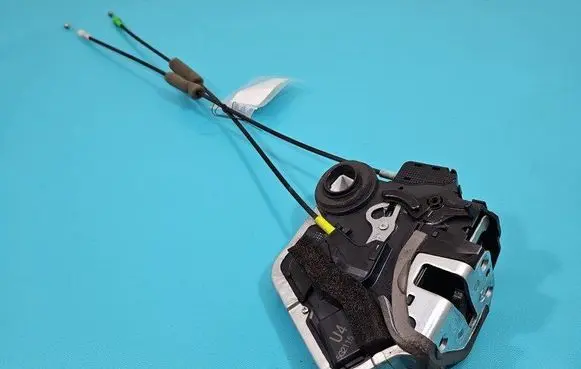 Lexus IS III XE30 Rear door lock 5G2115 IMPRK1501482