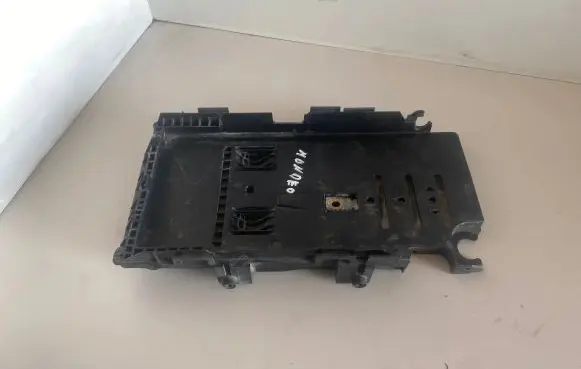 Ford Mondeo MK IV Battery tray 6G9110723A