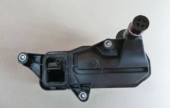 Ford Focus Oil breather separator HX7G6C757BAT