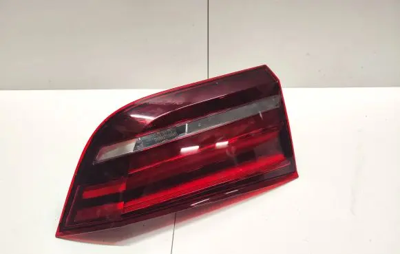 BMW X5 F15 Tailgate rear/tail lights 7470887 10018610