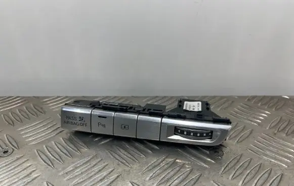 Audi A8 S8 D4 4H Parking (PDC) sensor switch 4H1959674R 4H0820911B