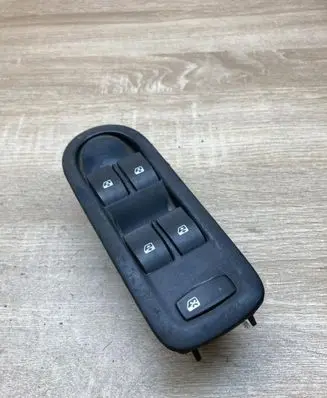 Renault Scenic II - Grand scenic II Electric window control switch 8200160603