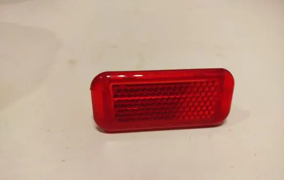Audi A6 S6 C8 4K Front door interior light 8P0947412 5131
