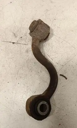 Nissan Qashqai+2 Rear control arm