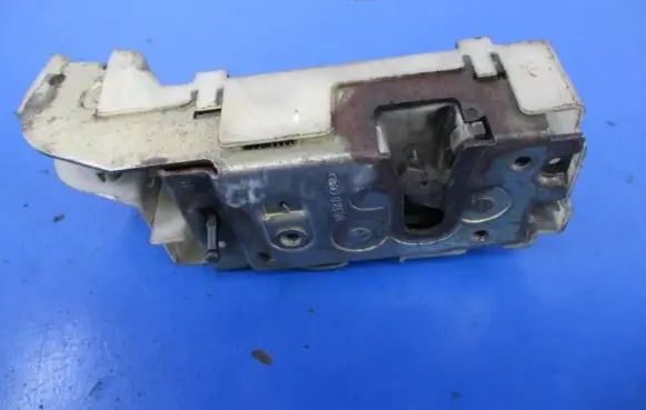 Ford Fiesta Rear door lock 96FB-A264A26-AB